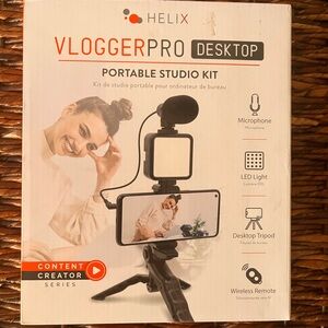 Helix Vlogger Pro Desktop Portable Studio Kit Content Creator w/ Wireless Remote